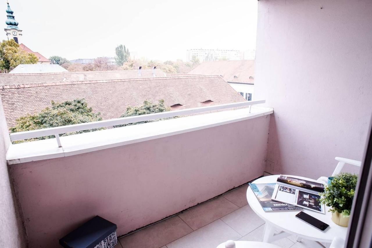 Peaceful, Cozy And New Apartment With Balcony Budapesta Exterior foto