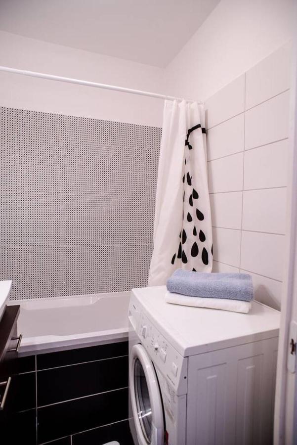 Peaceful, Cozy And New Apartment With Balcony Budapesta Exterior foto
